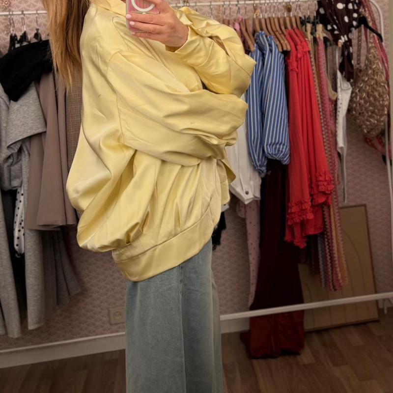 Monica jas Butter Yellow
